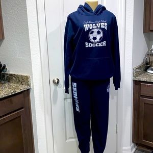 Active wear ,top size L and pants size S, color blue
